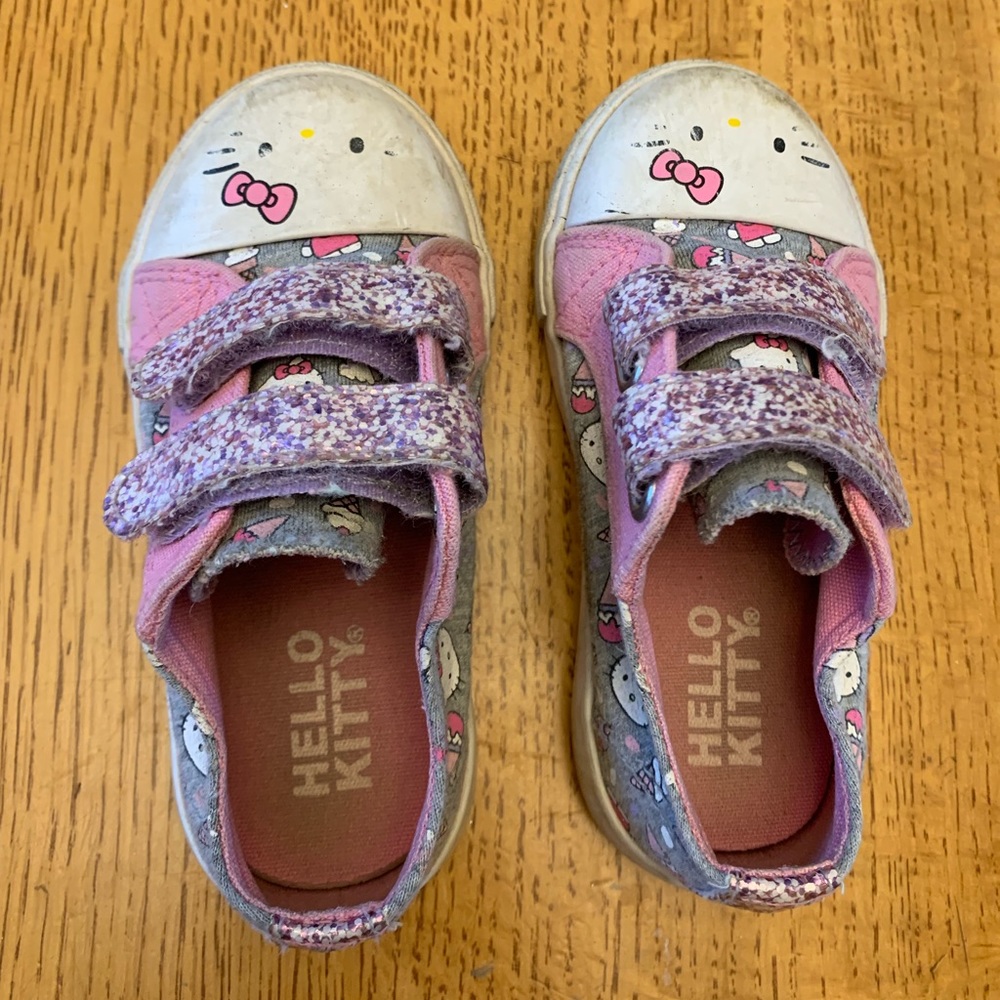 Hello kitty shoes